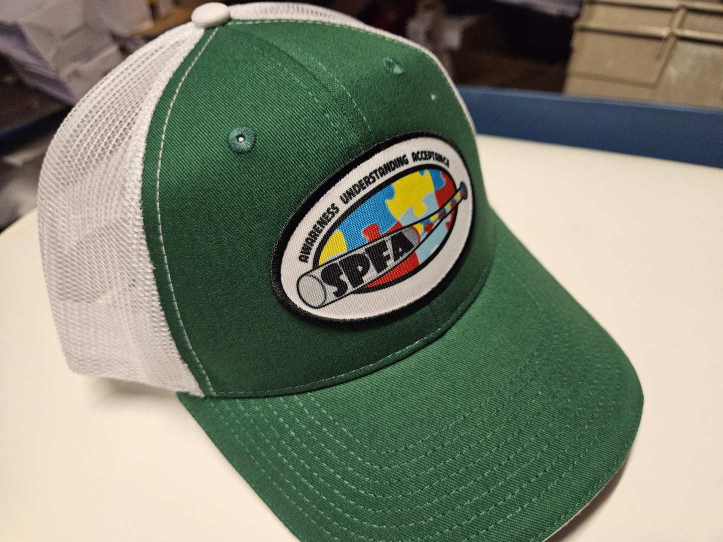 Trucker hat - velcro back